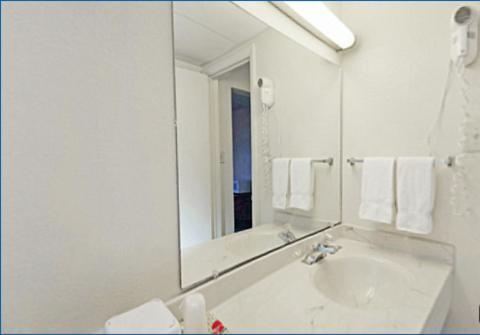 Americas Best Value Inn 温切斯特 客房 照片